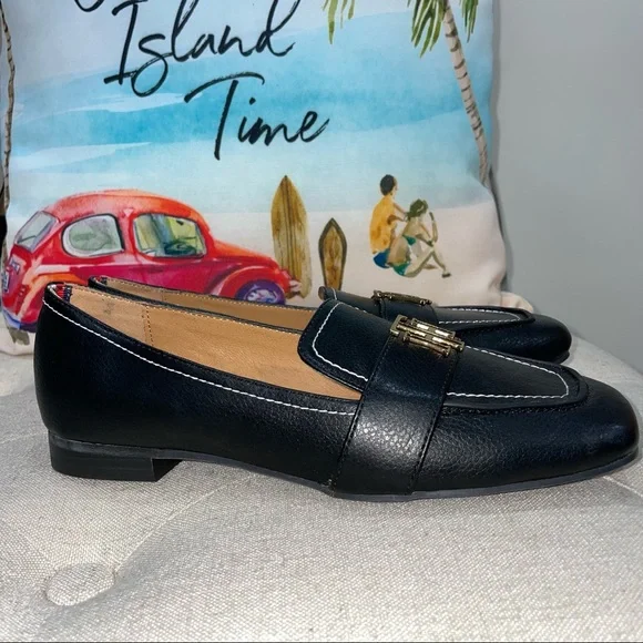 Tommy Hilfiger NWOB! Trudiy2 Black Loafer Signature Beckle Shoes Size 7.5 - Picture 5 of 11